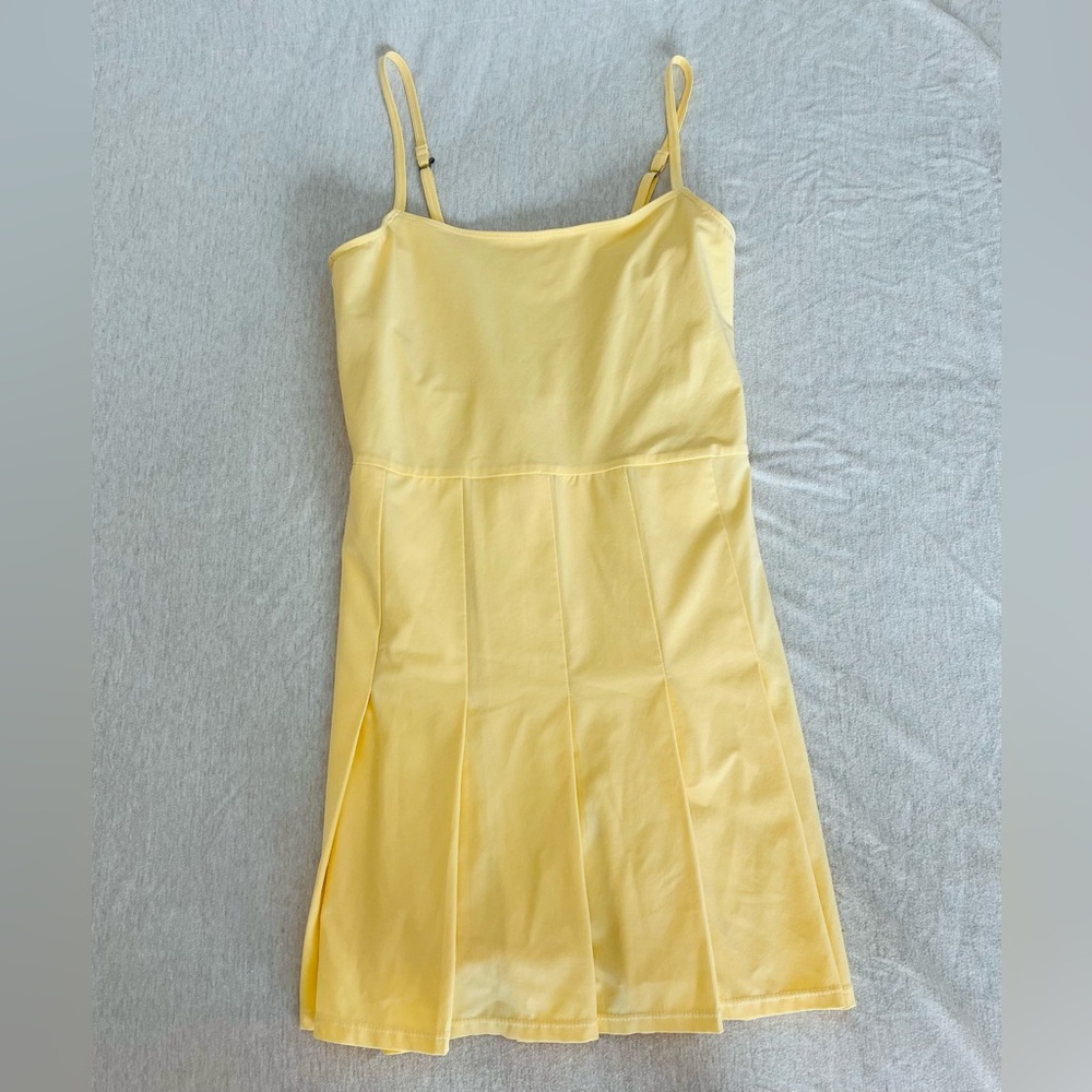 Abercrombie & Fitch Pleated Travelers Dress